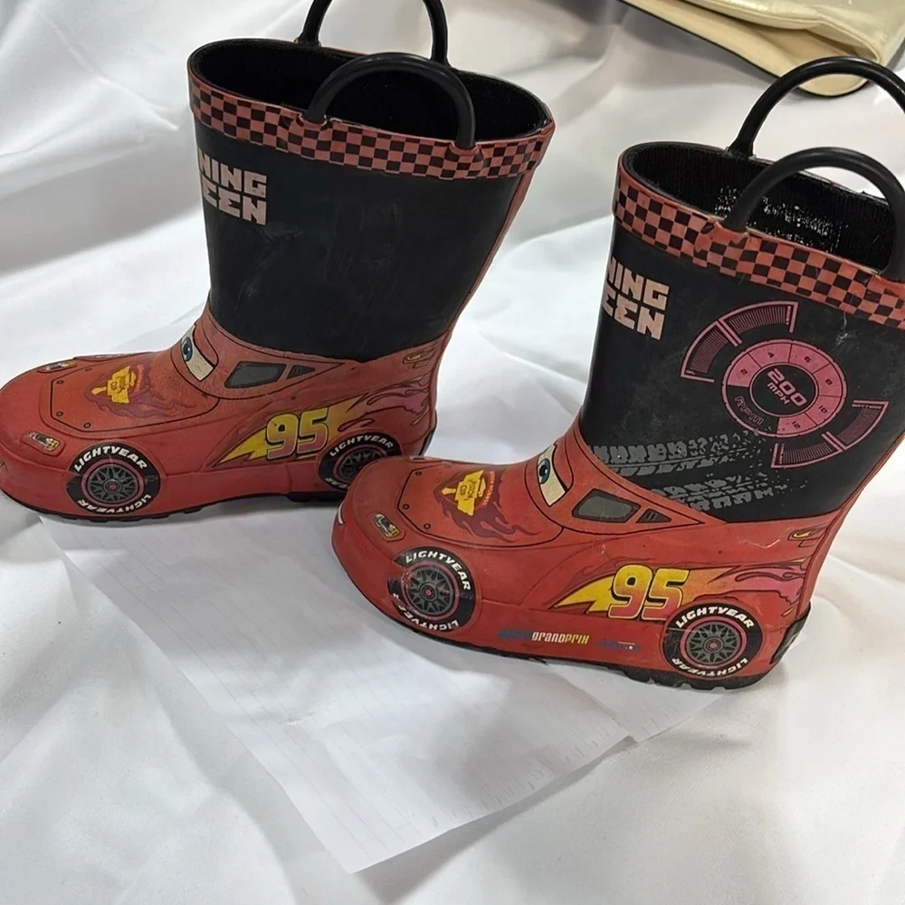 Disney Lightning McQueen race track pull on mud boots kids 7/8